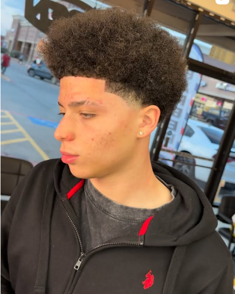 Textured top with lineup